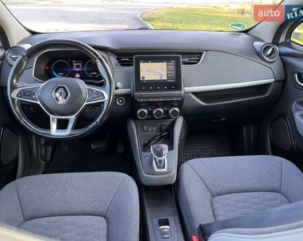 Белый Рено Зое, объемом двигателя 0 л и пробегом 122 тыс. км за 11800 $, фото 27 на Automoto.ua