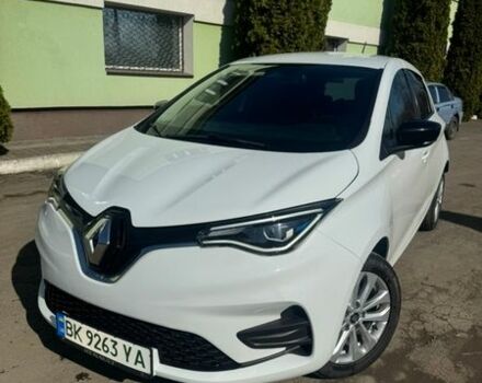 Белый Рено Зое, объемом двигателя 0 л и пробегом 75 тыс. км за 11300 $, фото 3 на Automoto.ua
