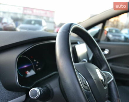 Белый Рено Зое, объемом двигателя 0 л и пробегом 50 тыс. км за 13999 $, фото 14 на Automoto.ua