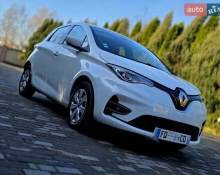 Белый Рено Зое, объемом двигателя 0 л и пробегом 57 тыс. км за 12700 $, фото 6 на Automoto.ua