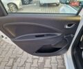 Білий Рено Зое, об'ємом двигуна 0 л та пробігом 30 тис. км за 12900 $, фото 37 на Automoto.ua