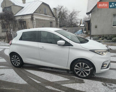 Белый Рено Зое, объемом двигателя 0 л и пробегом 50 тыс. км за 11999 $, фото 3 на Automoto.ua