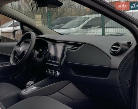 Білий Рено Зое, об'ємом двигуна 0 л та пробігом 124 тис. км за 11955 $, фото 31 на Automoto.ua