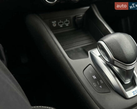 Рено Зое 2021 в Мукачеве на Automoto.ua Белый Рено Зое, объемом двигателя 0 л и пробегом 81 тыс. км за 11999 $, фото 32 на Automoto.ua