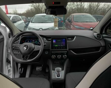 Белый Рено Зое, объемом двигателя 0 л и пробегом 124 тыс. км за 11955 $, фото 17 на Automoto.ua