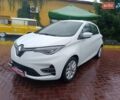Белый Рено Зое, объемом двигателя 0 л и пробегом 130 тыс. км за 10350 $, фото 14 на Automoto.ua