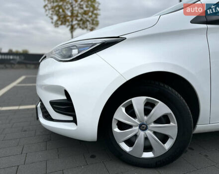 Рено Зое 2021 в Мукачеве на Automoto.ua Белый Рено Зое, объемом двигателя 0 л и пробегом 81 тыс. км за 11999 $, фото 75 на Automoto.ua