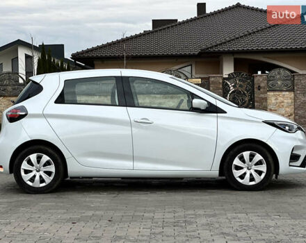 Белый Рено Зое, объемом двигателя 0 л и пробегом 106 тыс. км за 11400 $, фото 5 на Automoto.ua