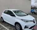 Белый Рено Зое, объемом двигателя 0 л и пробегом 58 тыс. км за 11996 $, фото 6 на Automoto.ua