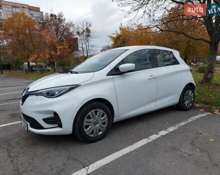 Белый Рено Зое, объемом двигателя 0 л и пробегом 73 тыс. км за 11100 $, фото 22 на Automoto.ua