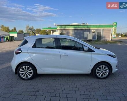 Белый Рено Зое, объемом двигателя 0 л и пробегом 122 тыс. км за 11850 $, фото 8 на Automoto.ua