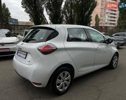 Белый Рено Зое, объемом двигателя 0 л и пробегом 35 тыс. км за 13199 $, фото 10 на Automoto.ua