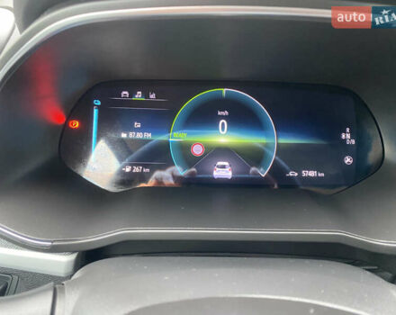 Белый Рено Зое, объемом двигателя 0 л и пробегом 57 тыс. км за 11900 $, фото 9 на Automoto.ua