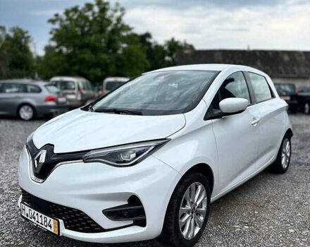 Белый Рено Зое, объемом двигателя 0 л и пробегом 130 тыс. км за 12395 $, фото 1 на Automoto.ua