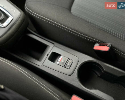 Рено Зое 2021 в Мукачеве на Automoto.ua Белый Рено Зое, объемом двигателя 0 л и пробегом 81 тыс. км за 11999 $, фото 33 на Automoto.ua