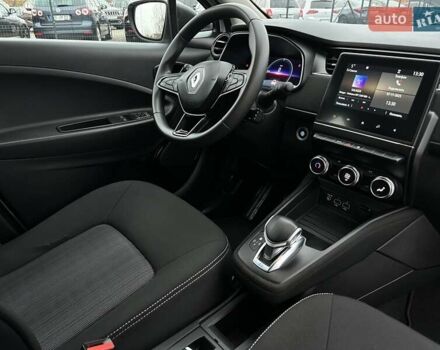 Білий Рено Зое, об'ємом двигуна 0 л та пробігом 49 тис. км за 12500 $, фото 10 на Automoto.ua