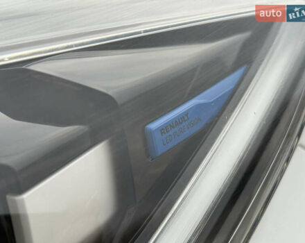 Белый Рено Зое, объемом двигателя 0 л и пробегом 52 тыс. км за 12999 $, фото 49 на Automoto.ua