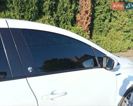 Белый Рено Зое, объемом двигателя 0 л и пробегом 58 тыс. км за 12300 $, фото 31 на Automoto.ua