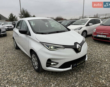 Белый Рено Зое, объемом двигателя 0 л и пробегом 74 тыс. км за 12300 $, фото 2 на Automoto.ua