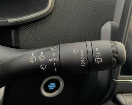 Белый Рено Зое, объемом двигателя 0 л и пробегом 90 тыс. км за 12999 $, фото 20 на Automoto.ua