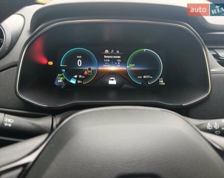 Белый Рено Зое, объемом двигателя 0 л и пробегом 82 тыс. км за 11600 $, фото 20 на Automoto.ua