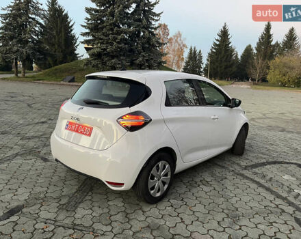 Білий Рено Зое, об'ємом двигуна 0 л та пробігом 70 тис. км за 11600 $, фото 5 на Automoto.ua