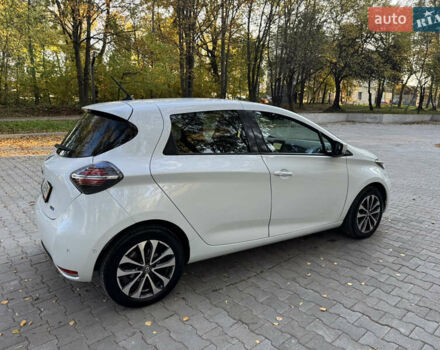 Белый Рено Зое, объемом двигателя 0 л и пробегом 33 тыс. км за 13800 $, фото 3 на Automoto.ua