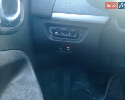 Белый Рено Зое, объемом двигателя 0 л и пробегом 110 тыс. км за 11625 $, фото 18 на Automoto.ua