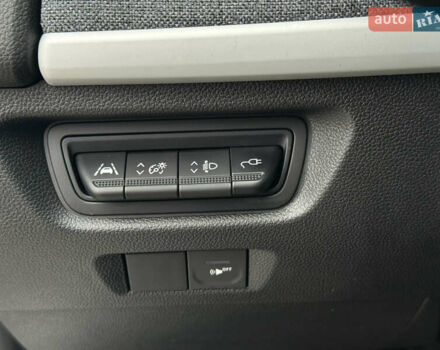 Белый Рено Зое, объемом двигателя 0 л и пробегом 52 тыс. км за 12999 $, фото 18 на Automoto.ua