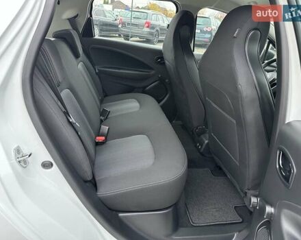 Білий Рено Зое, об'ємом двигуна 0 л та пробігом 49 тис. км за 12500 $, фото 15 на Automoto.ua