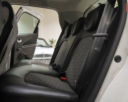 Белый Рено Зое, объемом двигателя 0 л и пробегом 23 тыс. км за 14900 $, фото 13 на Automoto.ua