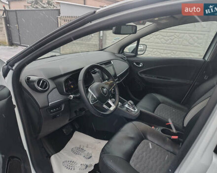 Белый Рено Зое, объемом двигателя 0 л и пробегом 50 тыс. км за 11999 $, фото 14 на Automoto.ua