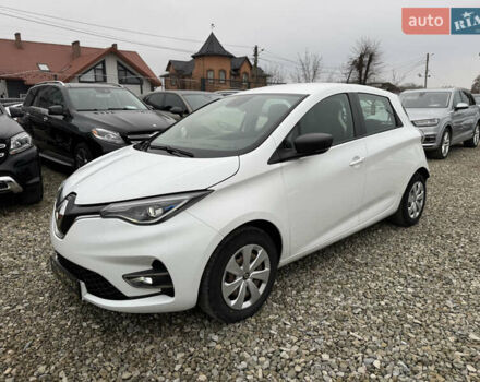 Белый Рено Зое, объемом двигателя 0 л и пробегом 74 тыс. км за 12300 $, фото 6 на Automoto.ua