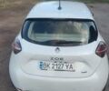 Белый Рено Зое, объемом двигателя 0 л и пробегом 72 тыс. км за 11500 $, фото 12 на Automoto.ua