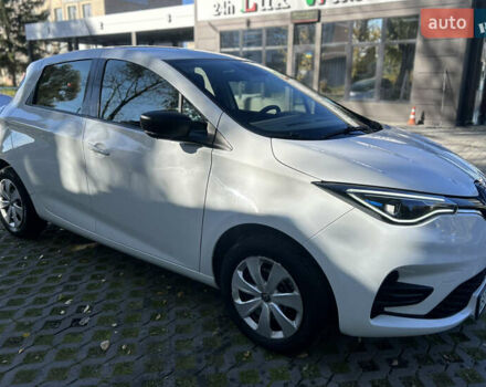 Белый Рено Зое, объемом двигателя 0 л и пробегом 86 тыс. км за 11800 $, фото 1 на Automoto.ua