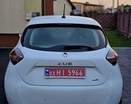 Белый Рено Зое, объемом двигателя 0 л и пробегом 16 тыс. км за 12999 $, фото 17 на Automoto.ua