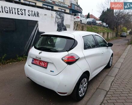 Белый Рено Зое, объемом двигателя 0 л и пробегом 82 тыс. км за 11600 $, фото 5 на Automoto.ua