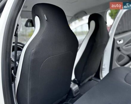 Рено Зое 2021 в Дрогобыче на Automoto.ua Белый Рено Зое, объемом двигателя 0 л и пробегом 55 тыс. км за 12900 $, фото 50 на Automoto.ua
