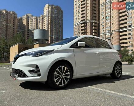 Белый Рено Зое, объемом двигателя 0 л и пробегом 12 тыс. км за 15300 $, фото 31 на Automoto.ua