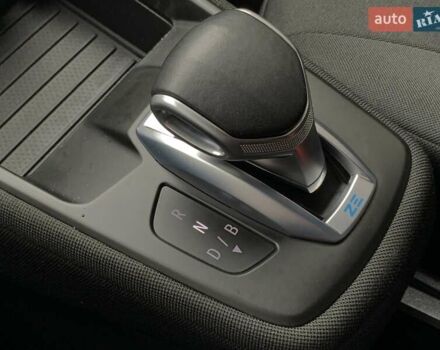 Білий Рено Зое, об'ємом двигуна 0 л та пробігом 124 тис. км за 11955 $, фото 46 на Automoto.ua