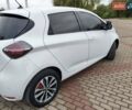 Белый Рено Зое, объемом двигателя 0 л и пробегом 92 тыс. км за 13600 $, фото 18 на Automoto.ua