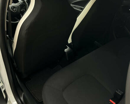 Рено Зое 2021 в Коломые на Automoto.ua Белый Рено Зое, объемом двигателя 0 л и пробегом 95 тыс. км за 12350 $, фото 42 на Automoto.ua