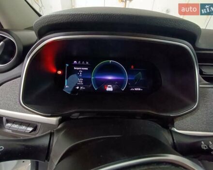 Белый Рено Зое, объемом двигателя 0 л и пробегом 102 тыс. км за 10999 $, фото 6 на Automoto.ua