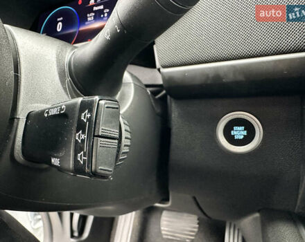 Рено Зое 2021 в Мукачеве на Automoto.ua Белый Рено Зое, объемом двигателя 0 л и пробегом 81 тыс. км за 11999 $, фото 65 на Automoto.ua