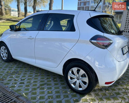 Белый Рено Зое, объемом двигателя 0 л и пробегом 86 тыс. км за 11800 $, фото 3 на Automoto.ua