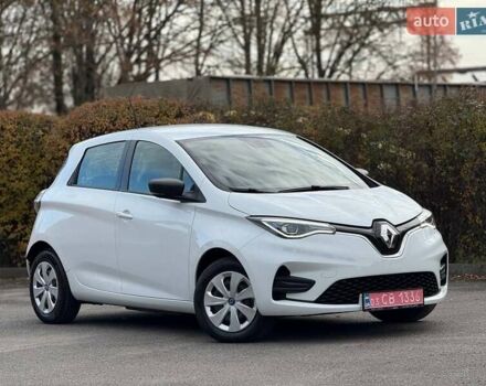 Белый Рено Зое, объемом двигателя 0 л и пробегом 100 тыс. км за 11890 $, фото 1 на Automoto.ua