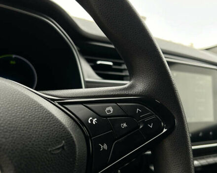 Белый Рено Зое, объемом двигателя 0 л и пробегом 95 тыс. км за 11650 $, фото 61 на Automoto.ua