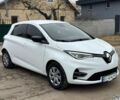 Белый Рено Зое, объемом двигателя 0 л и пробегом 66 тыс. км за 13000 $, фото 1 на Automoto.ua