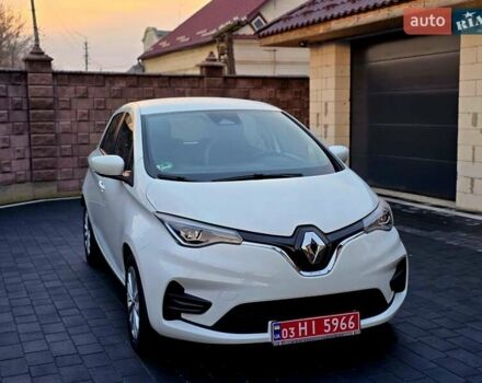 Белый Рено Зое, объемом двигателя 0 л и пробегом 16 тыс. км за 12999 $, фото 22 на Automoto.ua