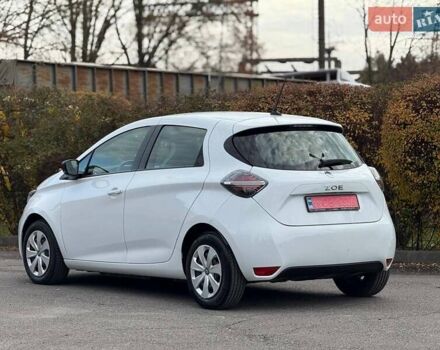 Белый Рено Зое, объемом двигателя 0 л и пробегом 100 тыс. км за 11890 $, фото 2 на Automoto.ua